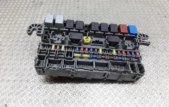 Honda Jazz Fuse module