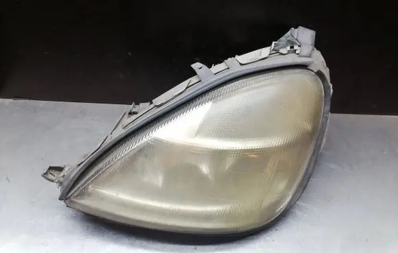 Mercedes-Benz A W168 Headlight/headlamp A1688200161