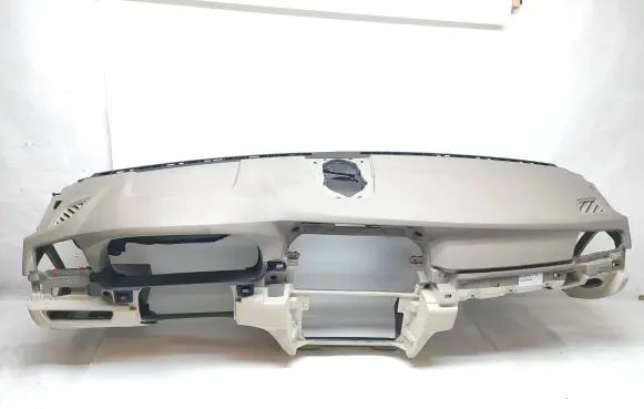 BMW 5 F10 F11 Dashboard 9166657 11B039FB 0500001