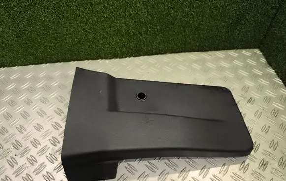 Toyota Proace (B) pillar trim (bottom) 9808846777 SP08042