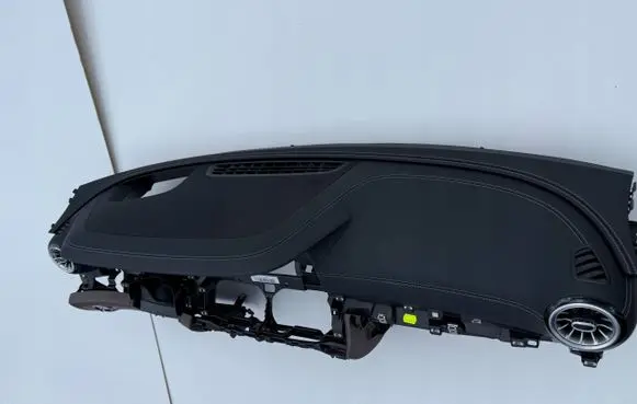 Mercedes-Benz AMG GT 4 x290 w290 Dashboard 