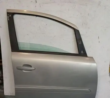 Opel Zafira B Front door 13163903