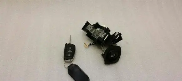 Audi A1 Ignition lock 5K0905865 8X0837220D