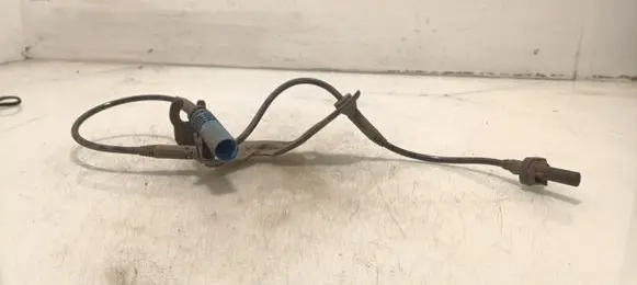 BMW 5 E60 E61 ABS brake wheel speed sensor 6908705