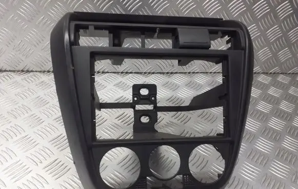 Volkswagen Fox Radio/GPS head unit trim 5Z0858061A