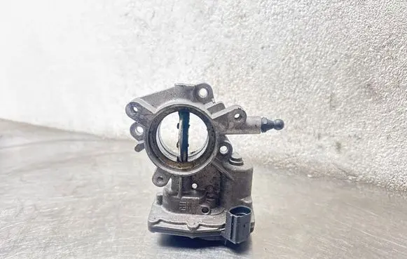 Opel Insignia A Throttle valve 50569200