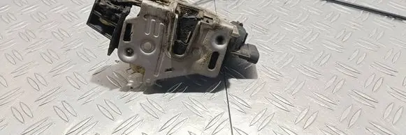 Mercedes-Benz ML W163 Rear door lock A1637302535
