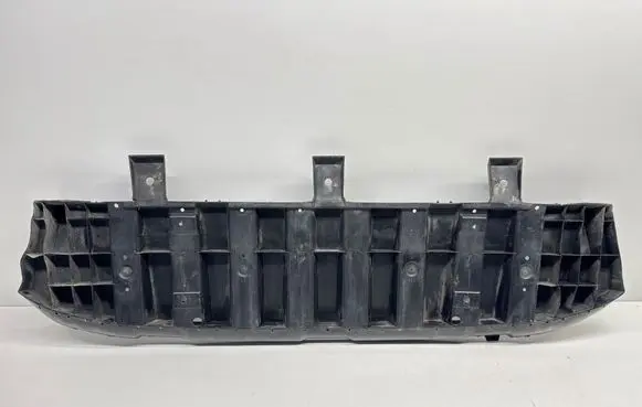 Front bumper skid plate/under tray