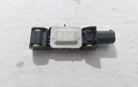 Chrysler 300 - 300C Airbag deployment crash/impact sensor 2914302192