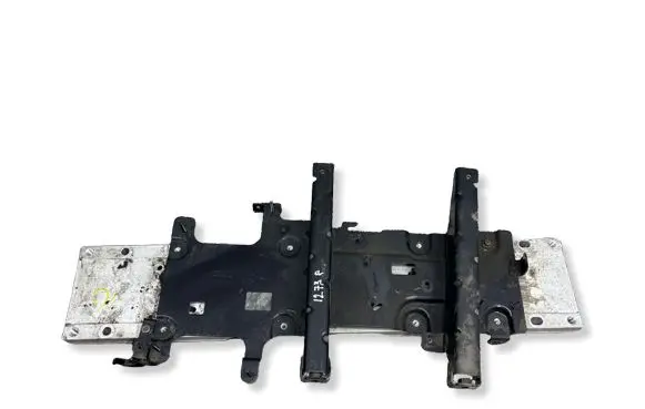 Citroen C4 III e-C4 Engine mounting bracket 9851213280 9841537880