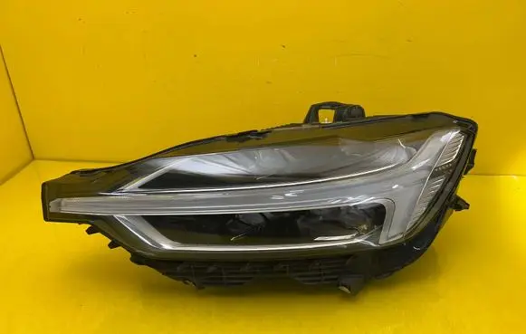 Volvo XC60 Headlight/headlamp 31420411