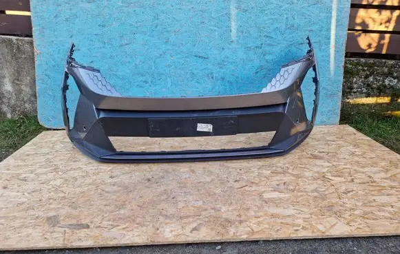 Renault Scenic E-Tech V Front bumper 620263121R