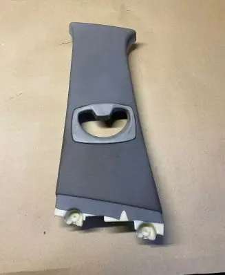 BMW 5 E60 E61 (B) pillar trim (top) 7027087