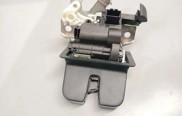 Skoda Kamiq Loading door lock 654827505 091606B29