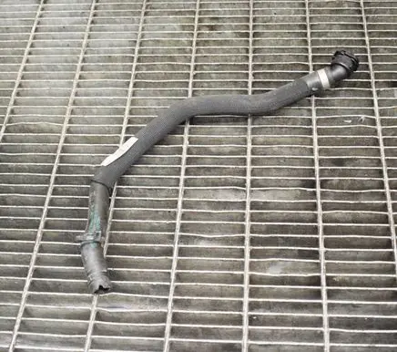 BMW 1 F20 F21 Engine coolant pipe/hose 7648644