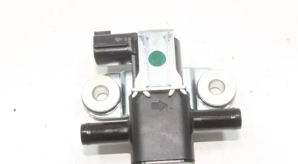 Nissan X-Trail T33 Vacuum valve K5T45872