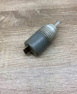 Audi 80 90 B3 Windscreen/windshield washer pump 431955651