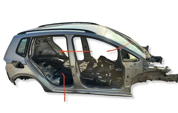 Volkswagen Golf Sportsvan Front quarter panel 