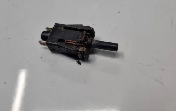 Mercedes-Benz CLK A208 C208 Brake pedal sensor switch 0015458714