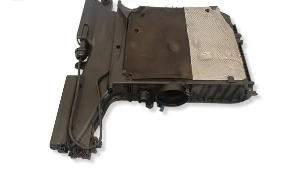 Audi Q7 4M Air filter box 4M0133837 LP2205