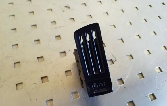 Traction control (ASR) switch