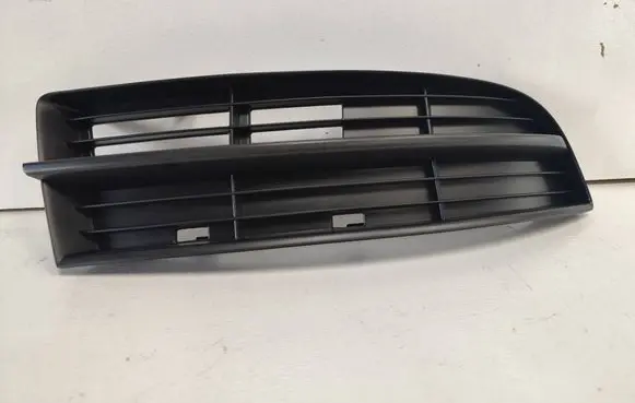 Front bumper lower grill