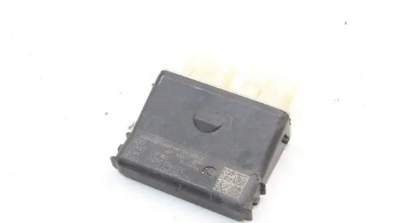 Audi E-tron GT Tailgate/trunk control unit/module 3G0962243C