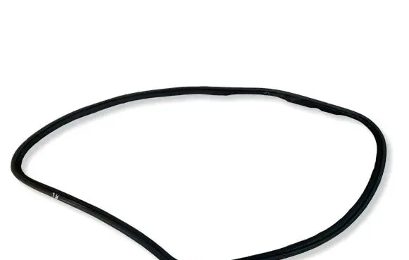 Jeep Grand Cherokee WL Rear door rubber seal (on body)