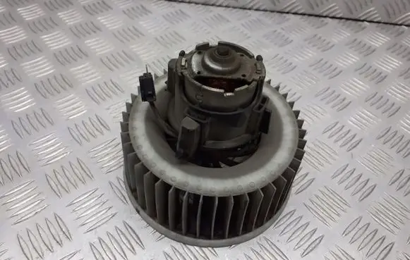 Skoda Fabia Mk1 (6Y) Front door blower motor 