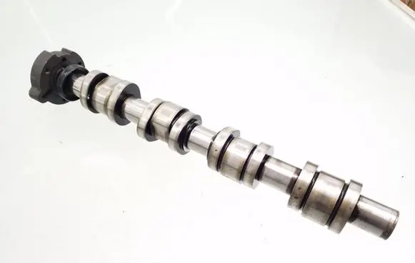 Volkswagen PASSAT B6 Camshaft 03G109240