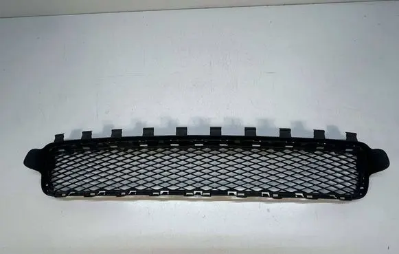Volkswagen Touareg I Front bumper lower grill 7L6853678B