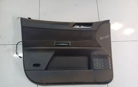 Volkswagen Polo IV 9N3 Front door card panel trim P0082440