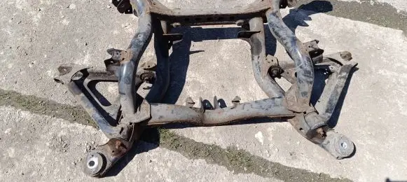 Audi Q7 4L Rear subframe 7L0500041
