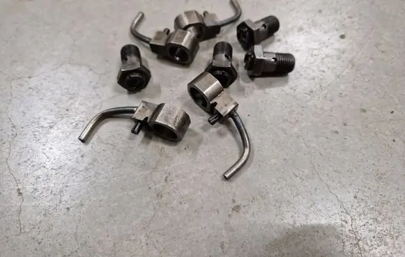 Mitsubishi L200 other engine part 