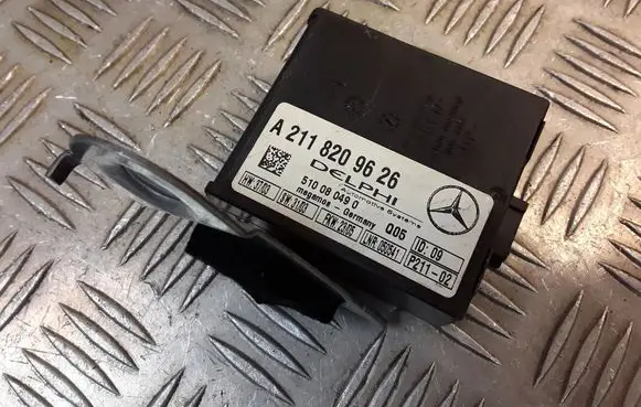 Mercedes-Benz E W211 Alarm control unit/module A2118209626 2118209626