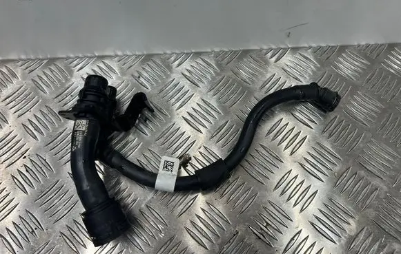 Engine coolant pipe/hose