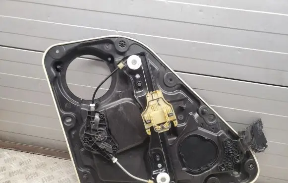 Jeep Grand Cherokee Rear window lifting mechanism without motor 68231068AD 68231068AA
