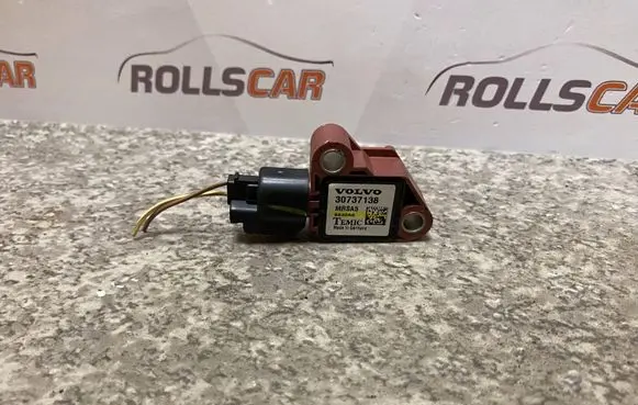 Volvo V50 Airbag deployment crash/impact sensor 30737138