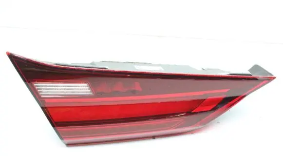 BMW 1 F40 Tailgate rear/tail lights 7450651