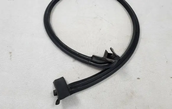 Citroen Berlingo Front door rubber seal 9817465080
