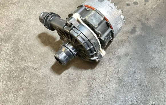 BMW 3 G20 G21 Electric auxiliary coolant/water pump 8686899 40972781 000020716
