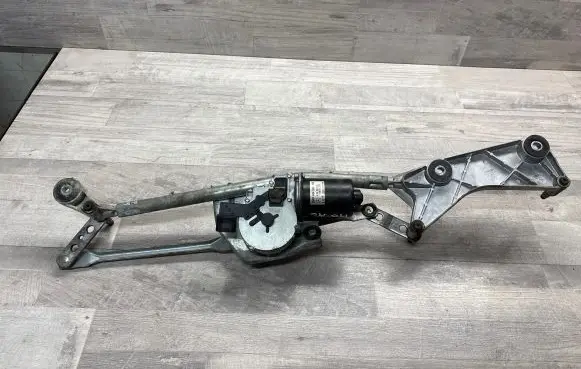 Mercedes-Benz ML W164 Front wiper linkage and motor A1648202442 6107F 404930