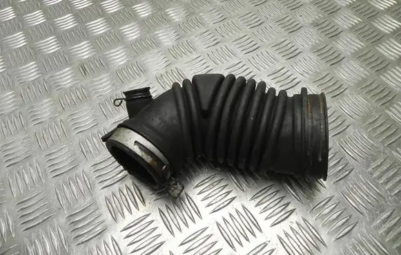 Toyota Avensis T270 Air intake hose/pipe 178810R020 VD3519