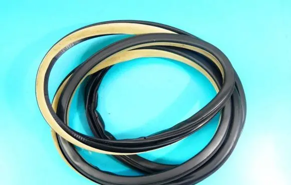Infiniti FX Front door rubber seal IMPRK1234622