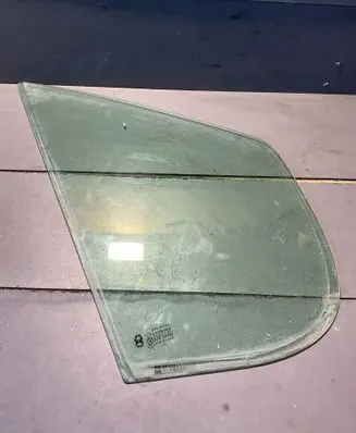 Opel Vivaro Front door window glass four-door 43R00049 43R20049