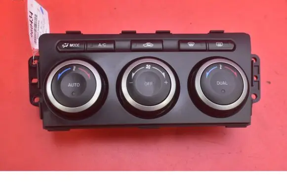 Mazda 6 Climate control unit GAM761190B