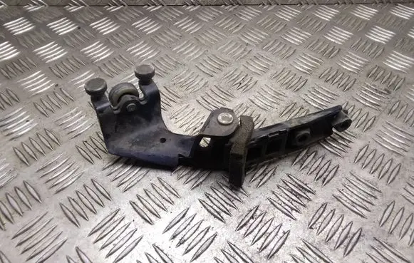 Volkswagen Transporter - Caravelle T5 Sliding door middle roller runner 7H0843336D