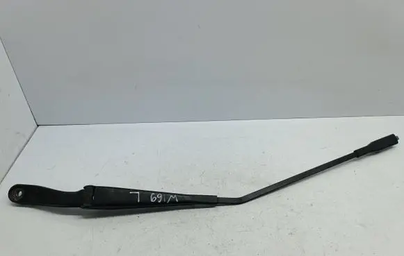 Mercedes-Benz A W169 Front wiper blade arm A1698200140