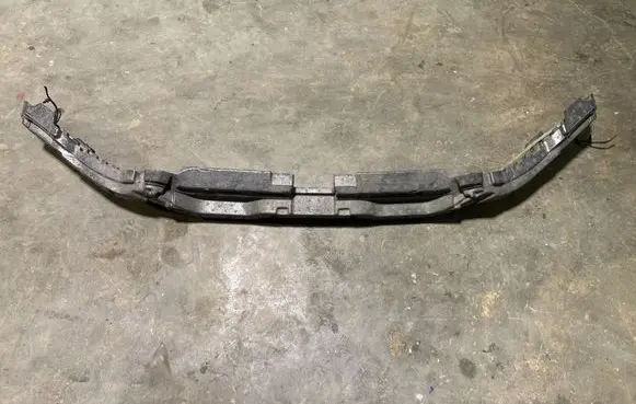 BMW 5 G60 G61 Front bumper foam support bar 9883883