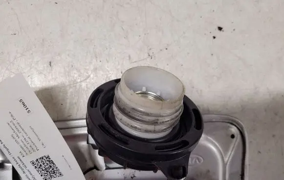 KIA Sorento Fuel tank cap